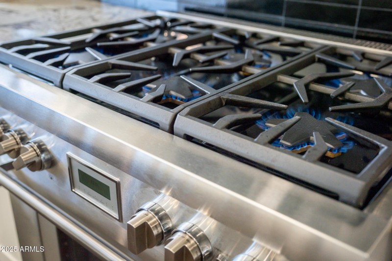 8024 N 7th Ave Closeups-9