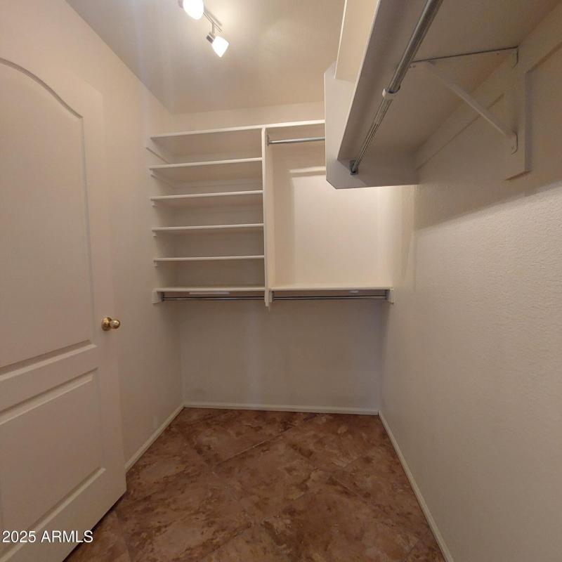 11219W.VernonAvePics28