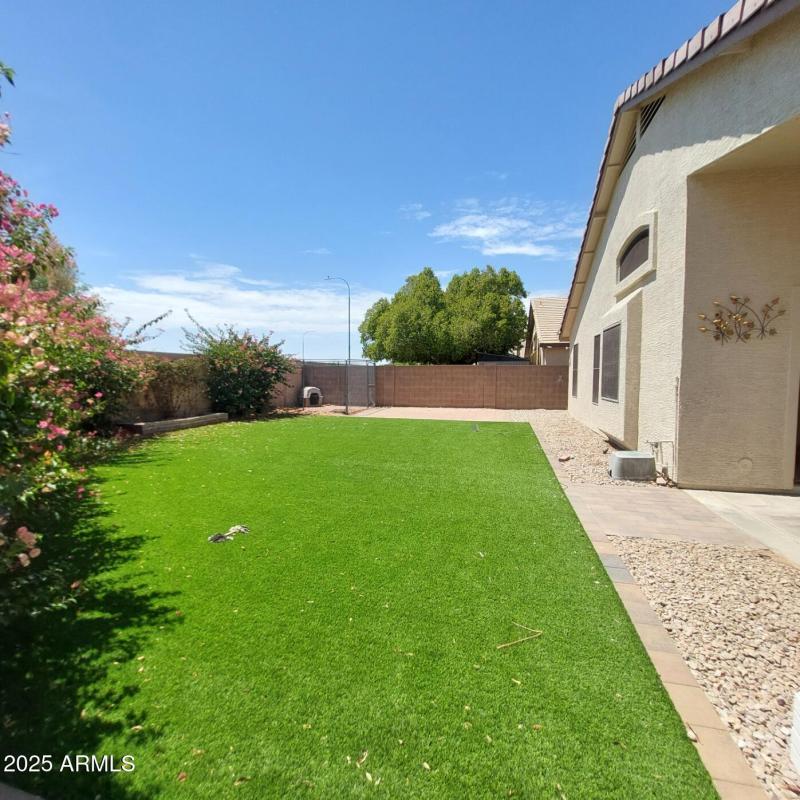 11219W.VernonAvePics35