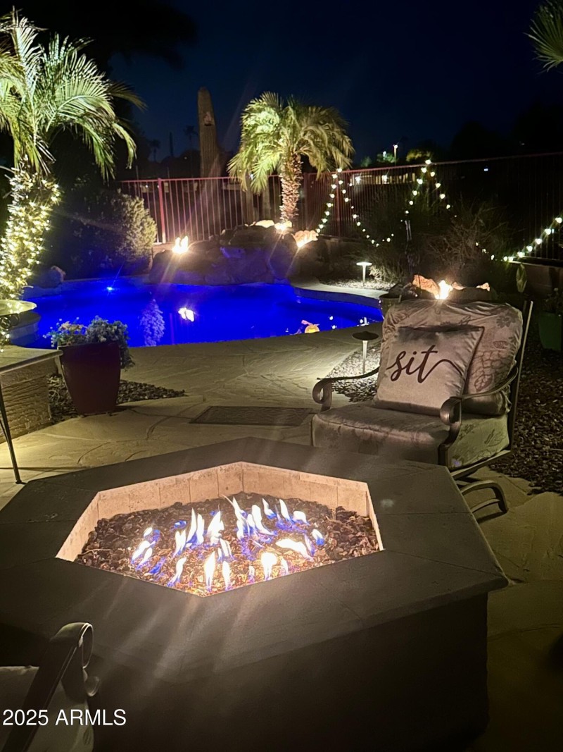 Large firepit