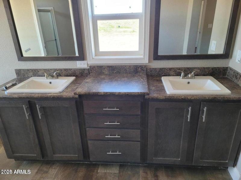 20240514181400438792000000-o