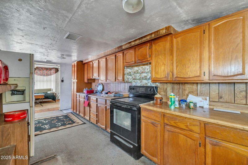 12-web-or-mls-15775 US-60, Gold Canyon-1