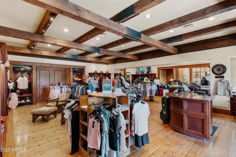 041_Capital Canyon Club Golf Shop