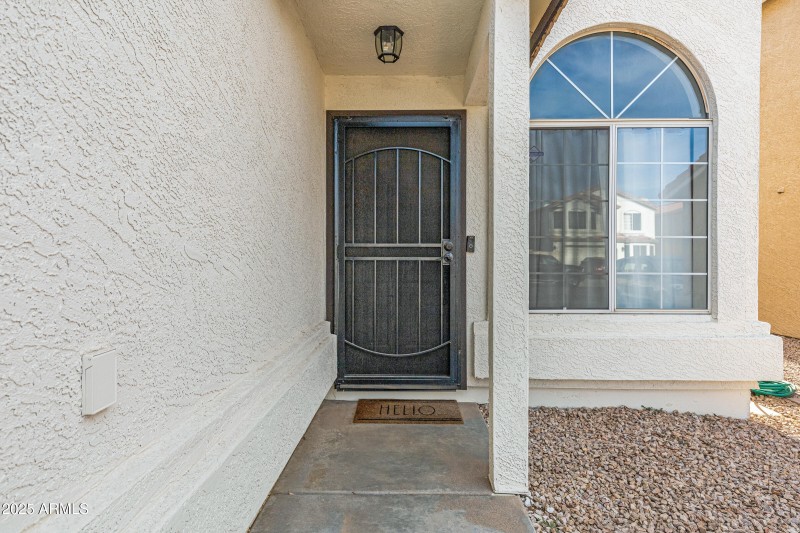 414 N Cobblestone St-4