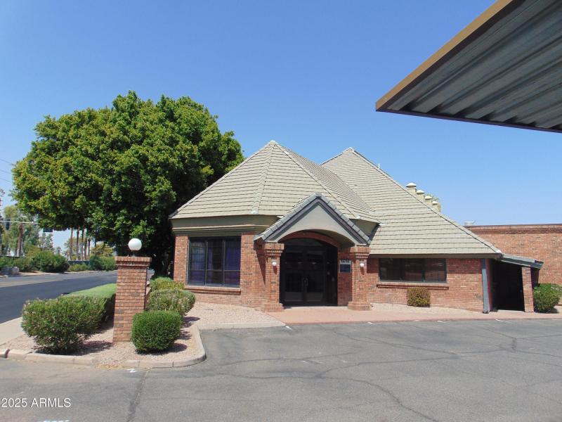 Osborn Entrance and Parking