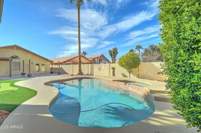 5204 W Geronimo St-34