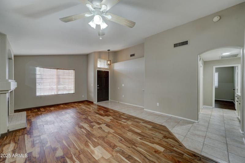 5204 W Geronimo St-5