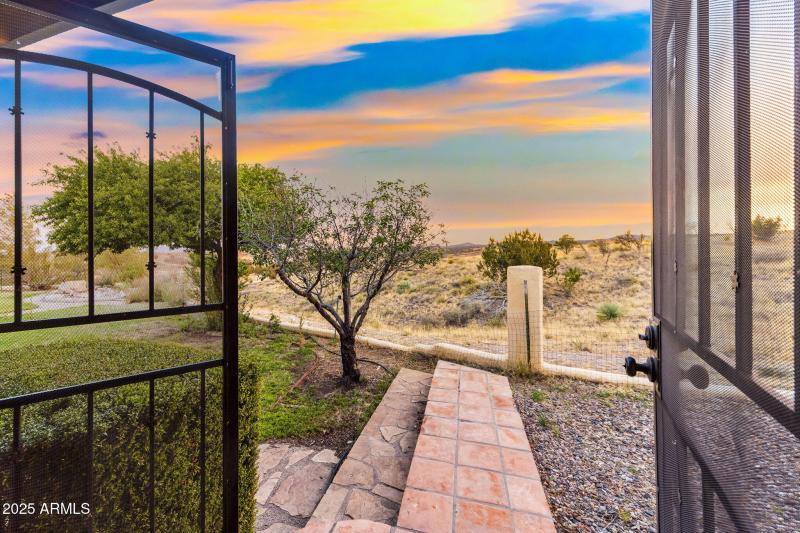 56-web-or-mls-1 Pinto Trail - MLS Images