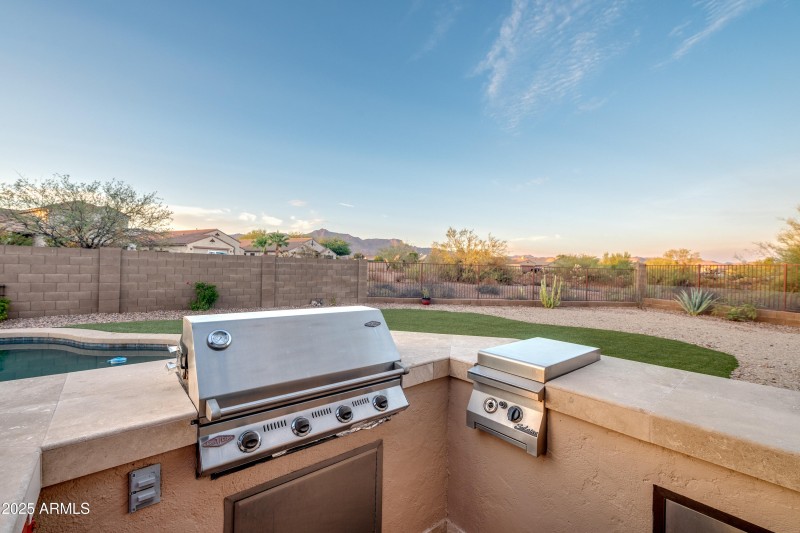 10318-E-Trailhead-Court-47