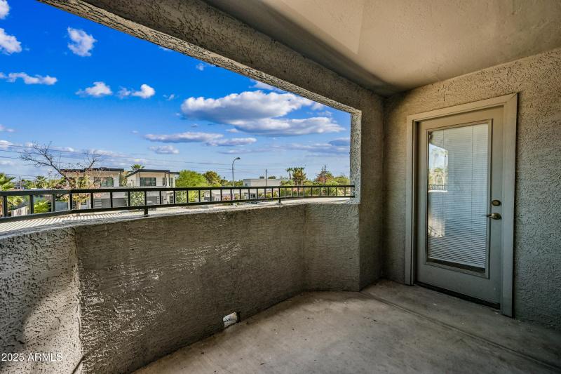 16-2025ECA248-ocupix-