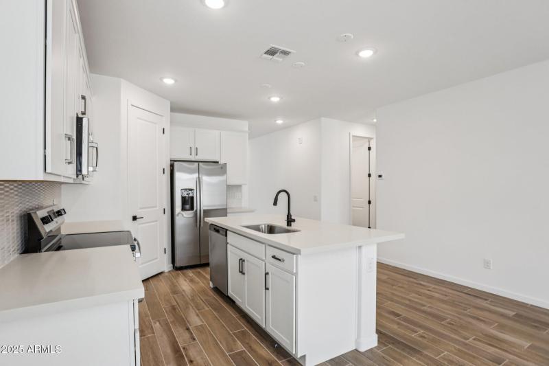 11-web-or-mls-La Senda Dr W-S2008-011