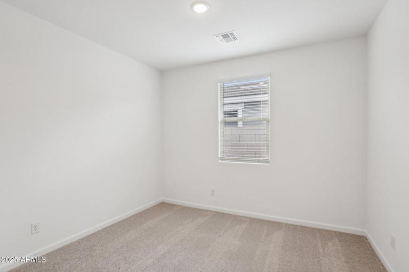 15-web-or-mls-La Senda Dr W-S2008-015