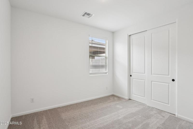 22-web-or-mls-La Senda Dr W-S2008-022