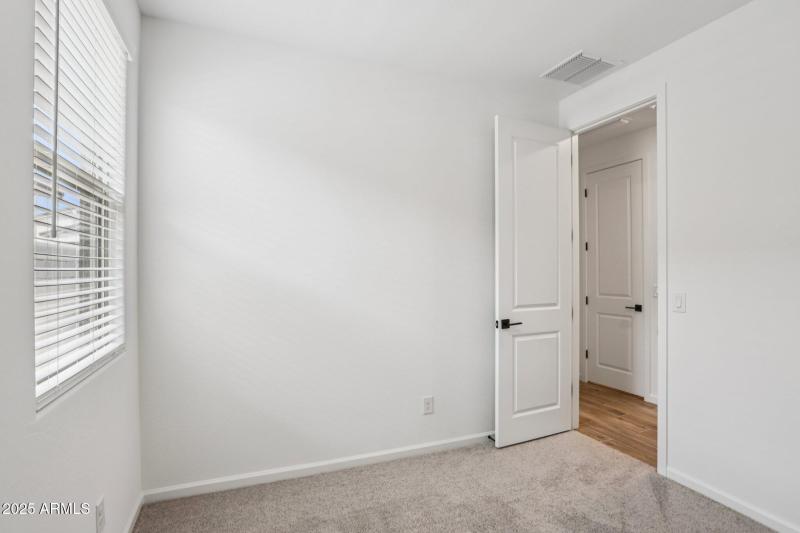 23-web-or-mls-La Senda Dr W-S2008-023