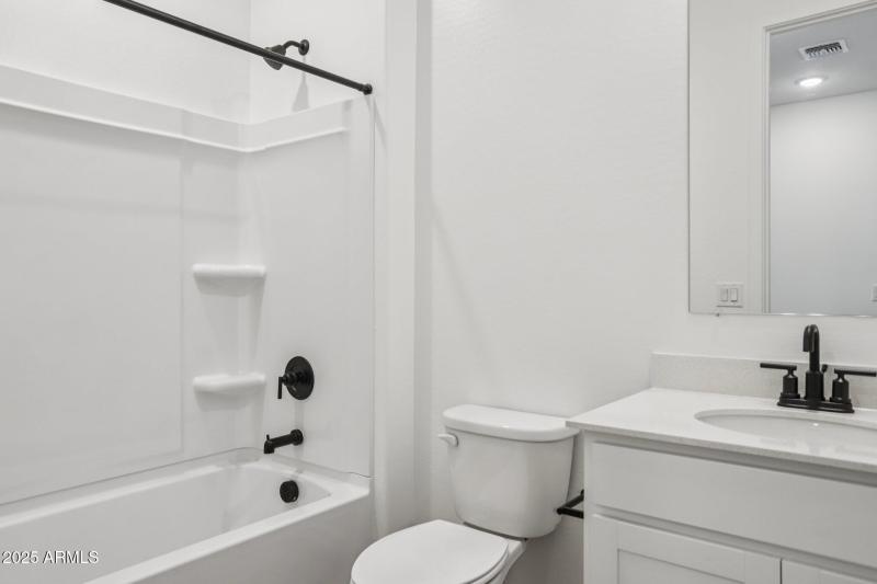 25-web-or-mls-La Senda Dr W-S2008-025