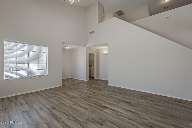 6-web-or-mls-Naomi-6