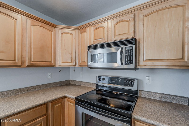 24-web-or-mls-Naomi-24