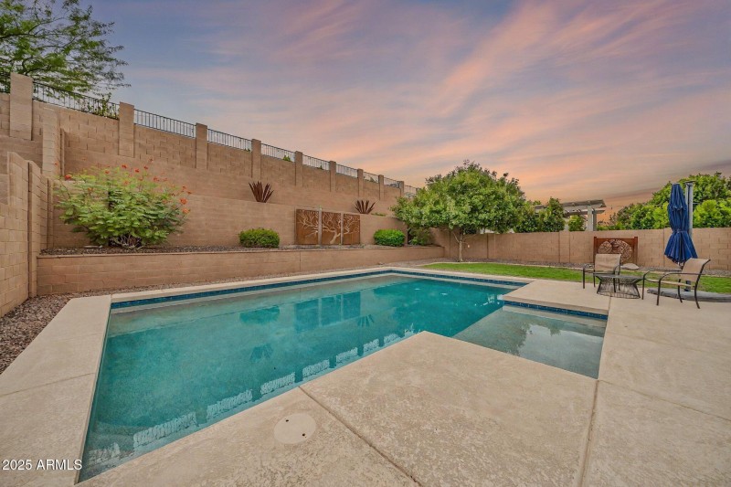 25857 N 104th Dr VT 3