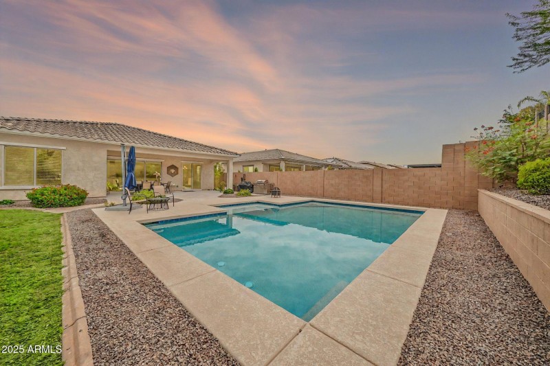 25857 N 104th Dr VT 5