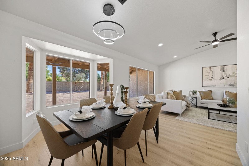 23-web-or-mls-510-w-amoroso-dr