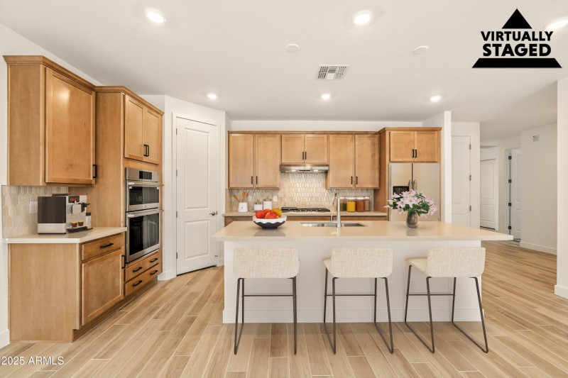 Meadowbrook-24 (Kitchen)_VS 1