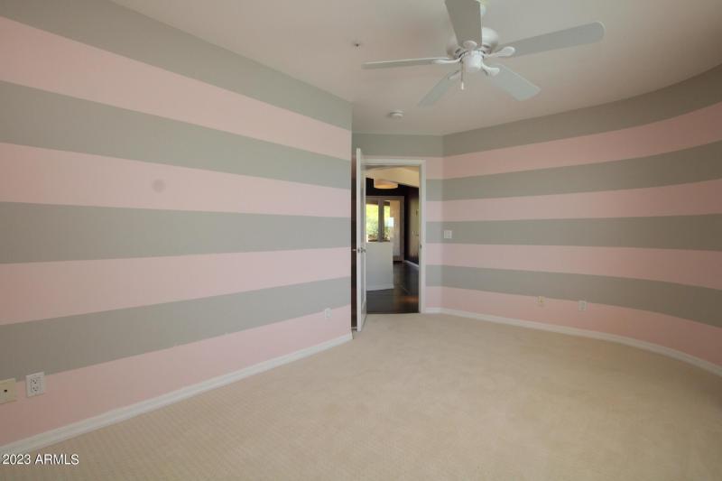 b4a3fa49-208f-4c81-8416-bf1a2cc8906e