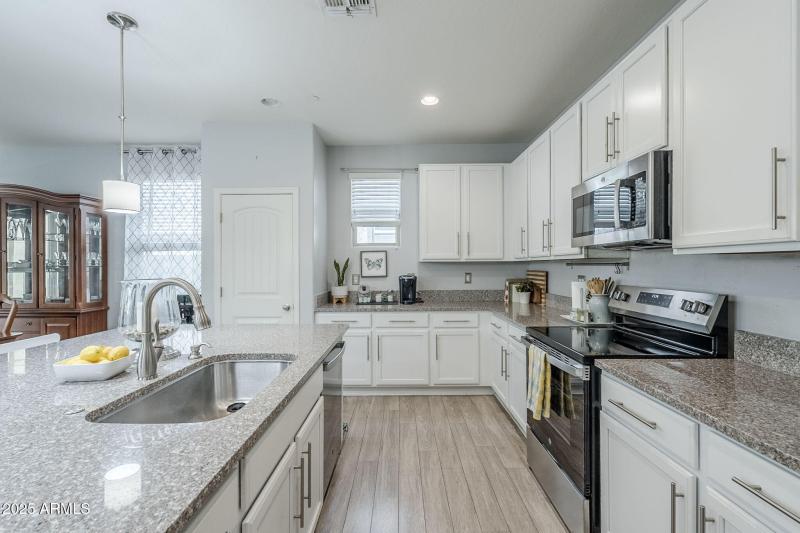 42-web-or-mls-Betty-19