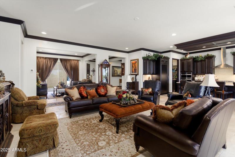 15-26686 W Piute Ave