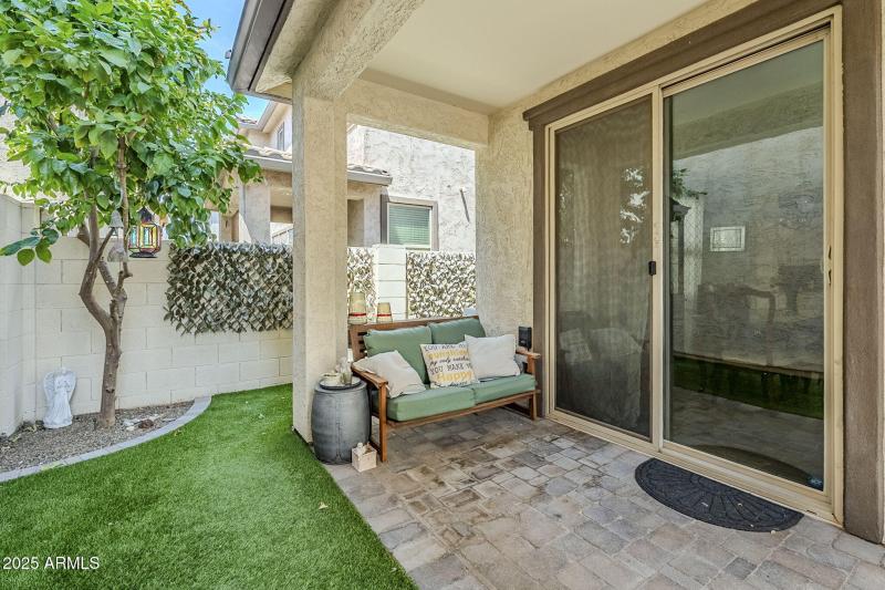 71-web-or-mls-Betty-48