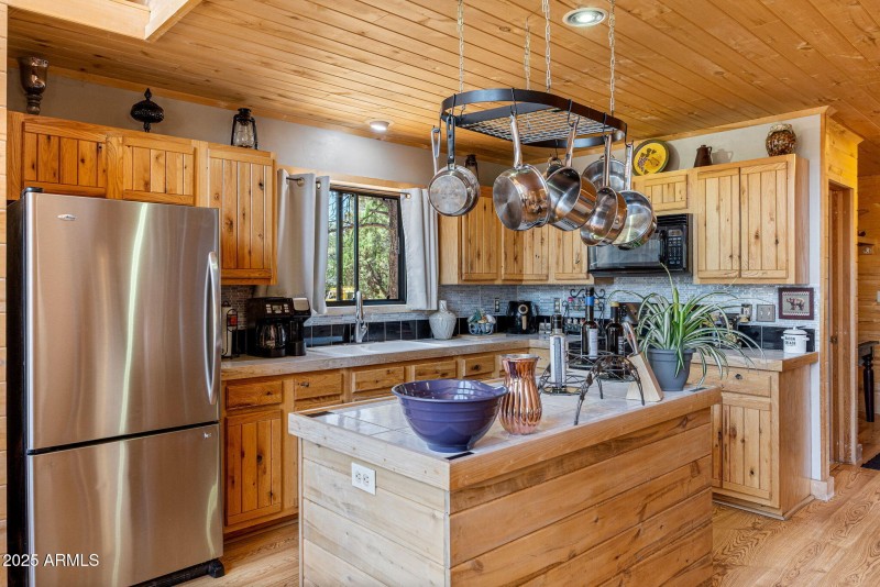 2796ChandelleLn-Overgaard-AZ-14