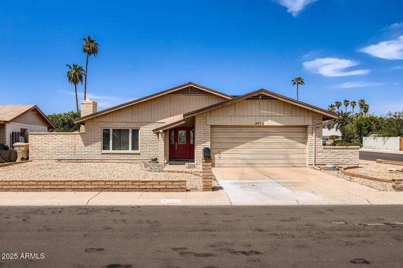 4604 W Gardenia Avenue - Web Quality - 0