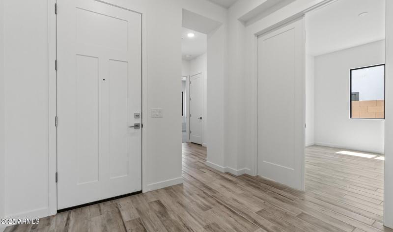 FSVV Lot #22 Foyer (Large)