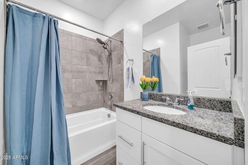 20487 W Minnezona Ave-24