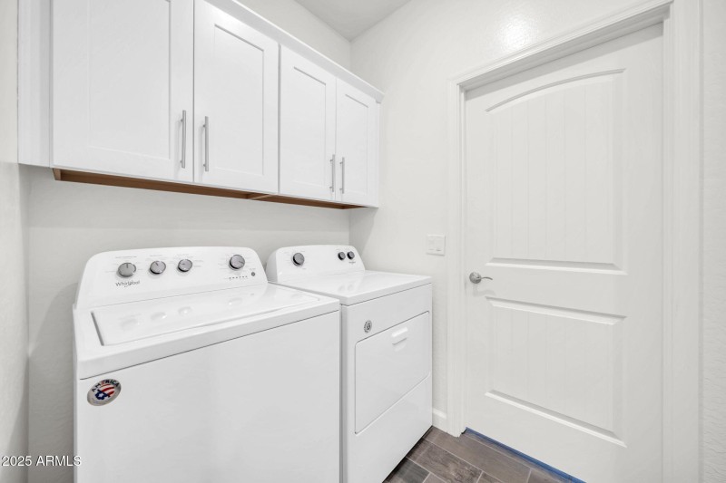 20487 W Minnezona Ave-25