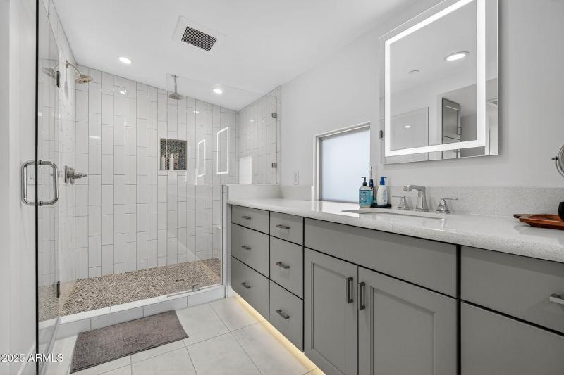 29-web-or-mls-010_A7402523