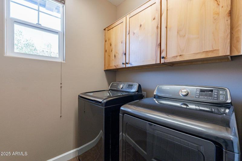 29-web-or-mls-Lakewood-29