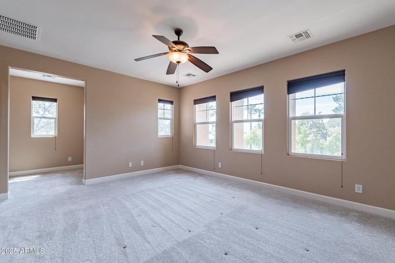 33-web-or-mls-Lakewood-33