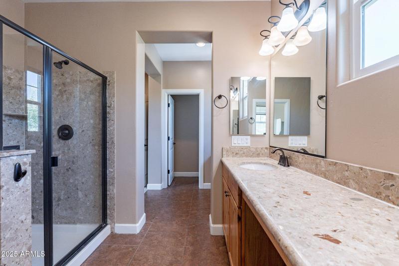 39-web-or-mls-Lakewood-39