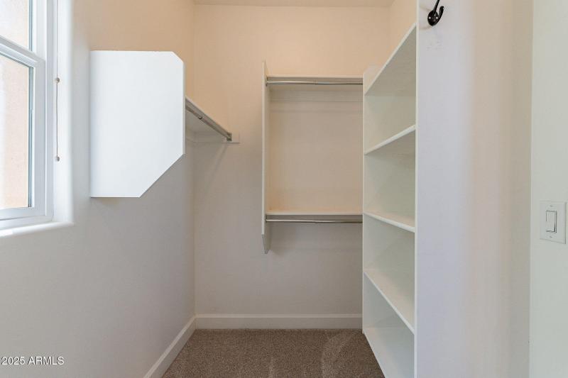 40-web-or-mls-Lakewood-40