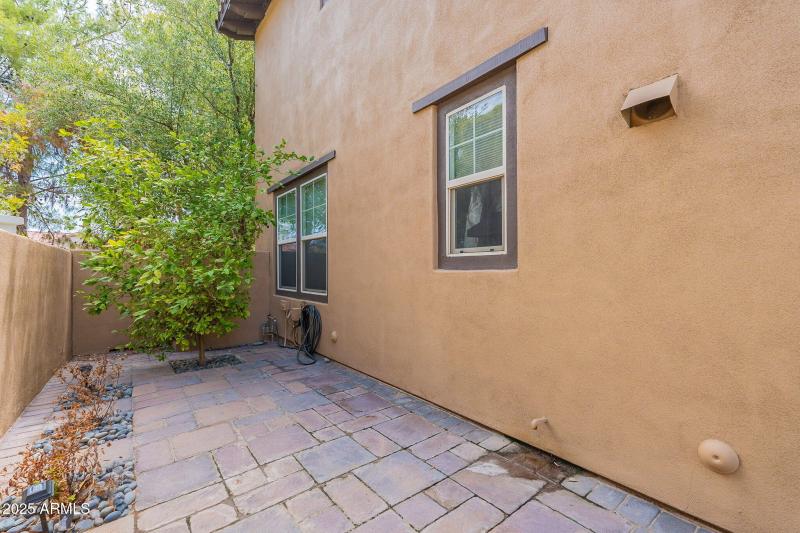 49-web-or-mls-Lakewood-49