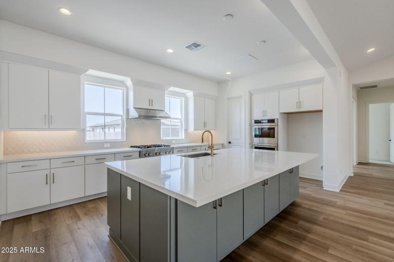 12-web-or-mls-Luckenbach-12 (1)