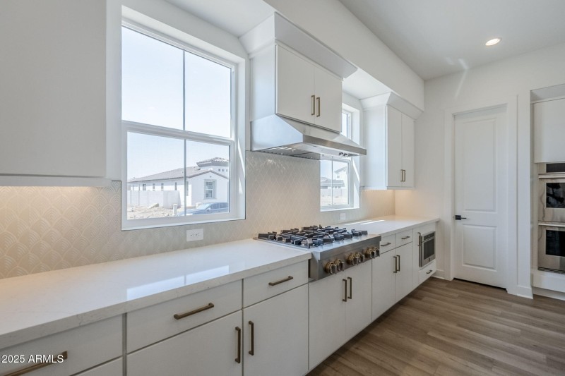 14-web-or-mls-Luckenbach-14 (1)