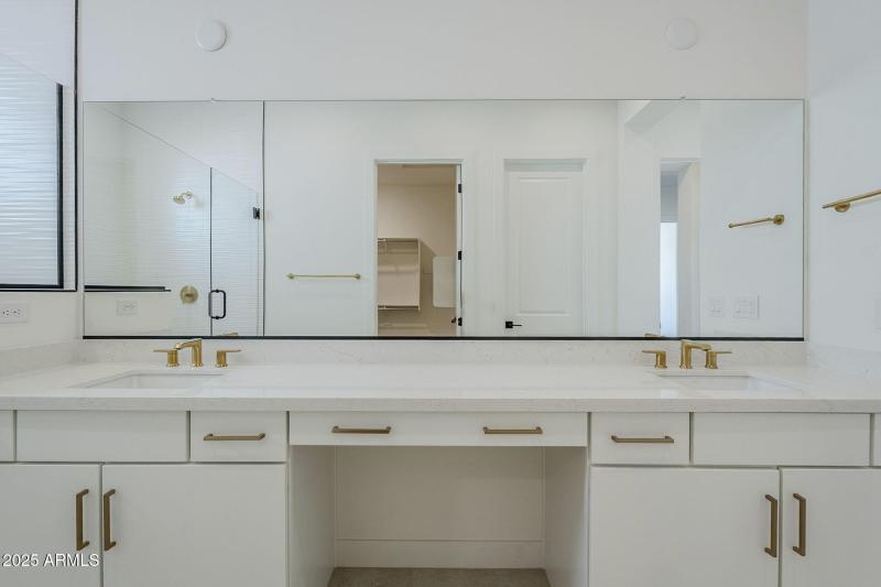 24-web-or-mls-Luckenbach-24 (2)