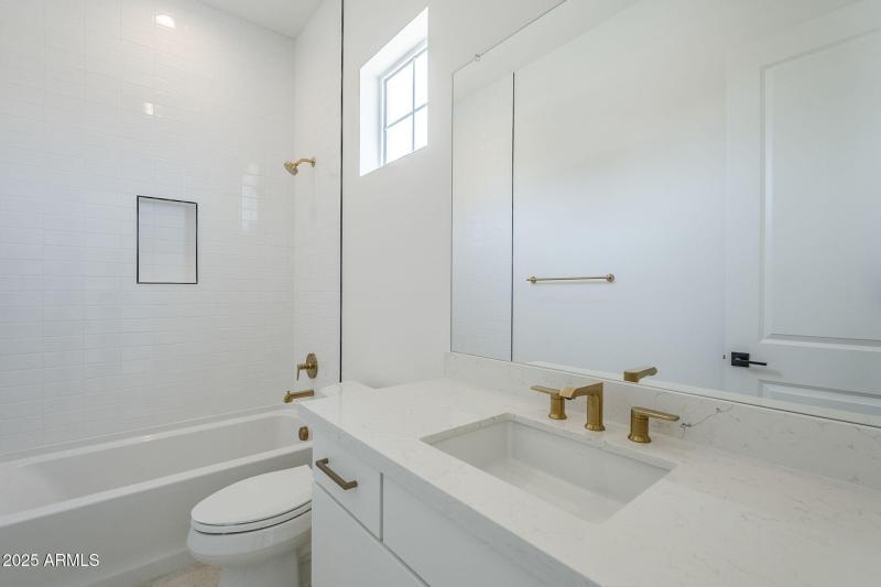 39-web-or-mls-Luckenbach-39 (3)