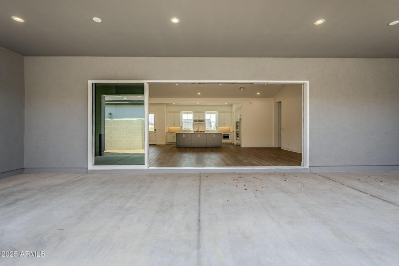 49-web-or-mls-Luckenbach-49