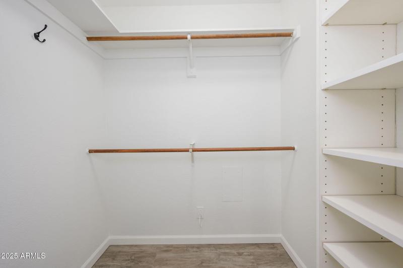 Walk-in Closet