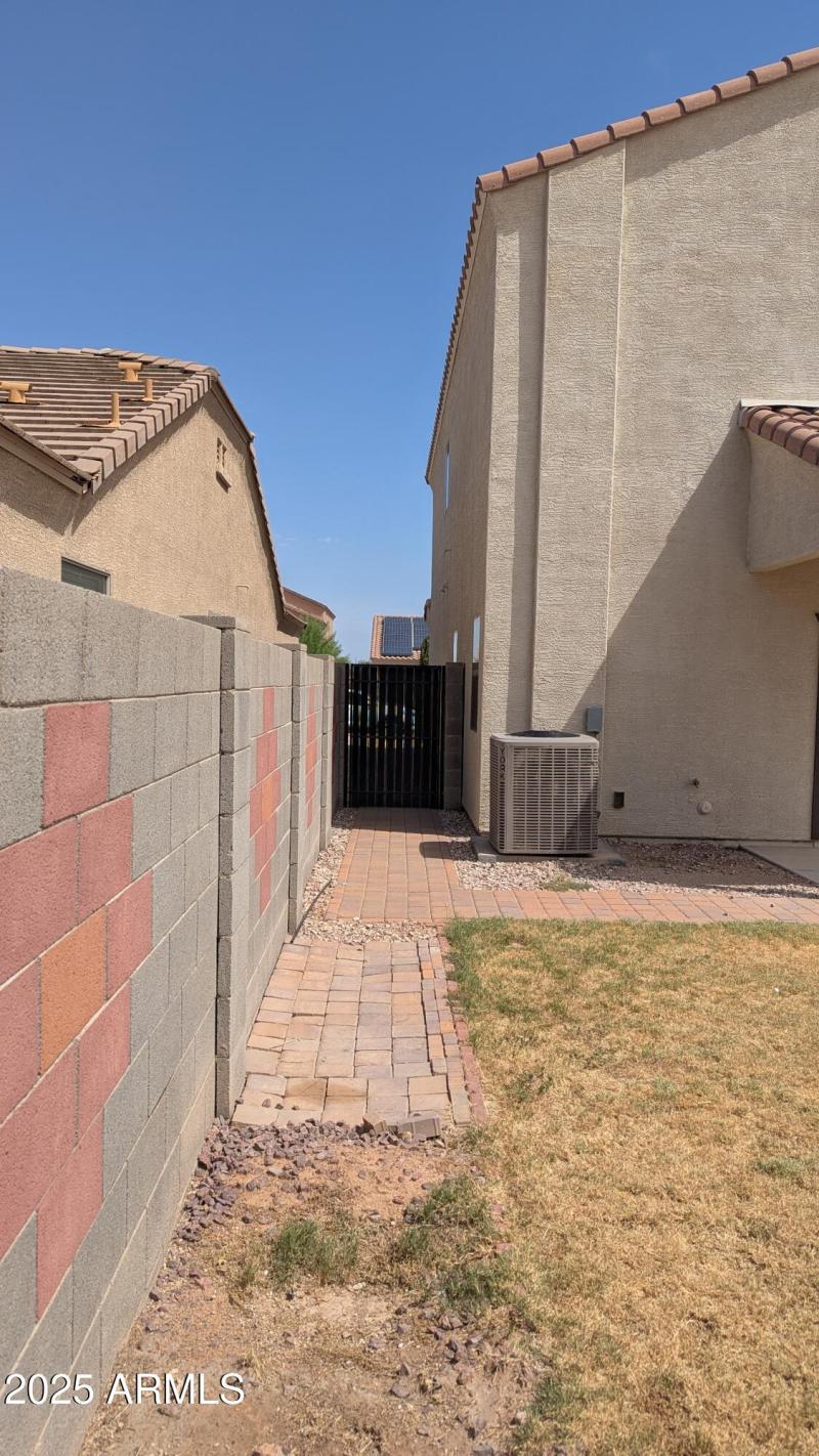 PXL_20250809_172742975