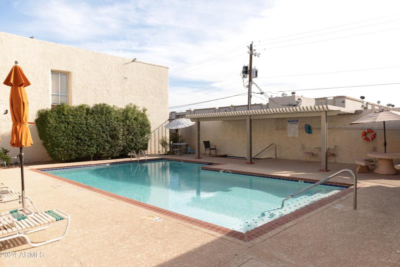 Unit 104 3838 N 32nd_16