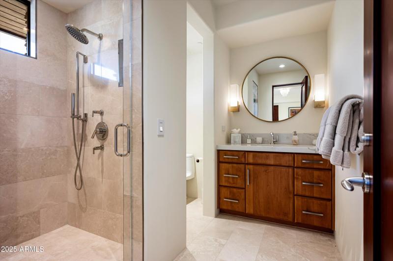 Guest Suite III Bath