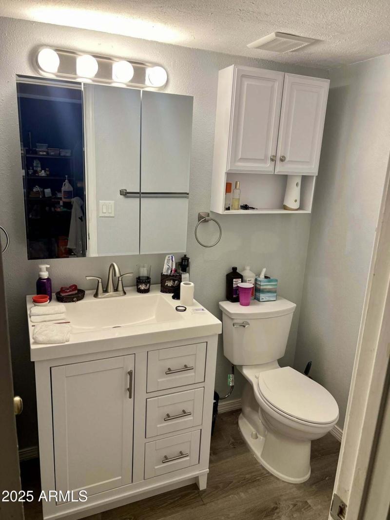 536231615_10240171116604822_466165886770